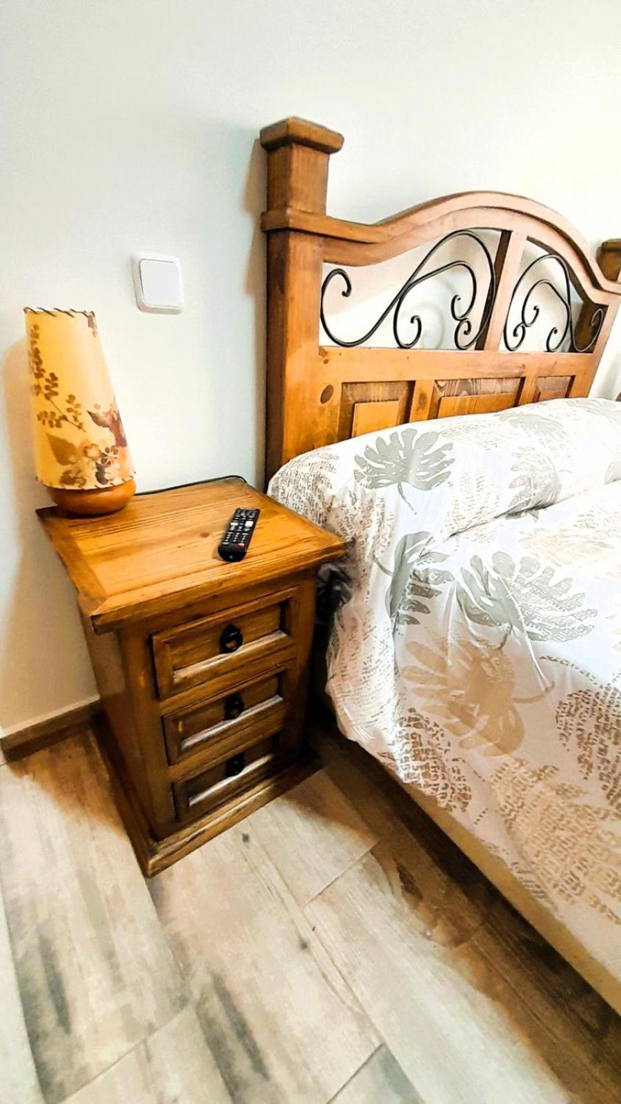 La Casona Daire Serranillos Dış mekan fotoğraf